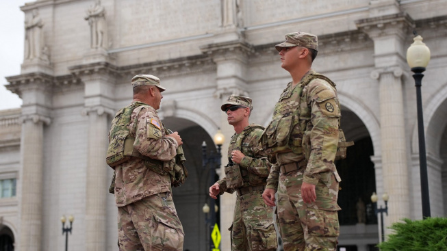 Nasazení Národní gardy při protestech v Los Angeles bylo podle soudu nelegální