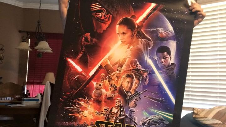 Umírající fanoušek Hvězdných válek má poslední přání - před smrtí by rád viděl Síla se probouzí.