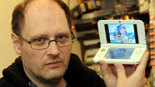 Koupil si Nintendo 3DS z druhé ruky, bylo plné porna