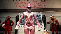 Oscarová herečka Lupita Nyong’o  běhala v cosplayi růžového strážce vesmíru po Comic-Conu