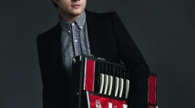 Právě dnes Jamie Cullum vydává své nové album Momentum!