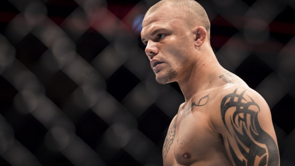 Smithe štve, že zůstane na ocet. Probil se mezi pět nejlepších, přesto nemá s kým bojovat