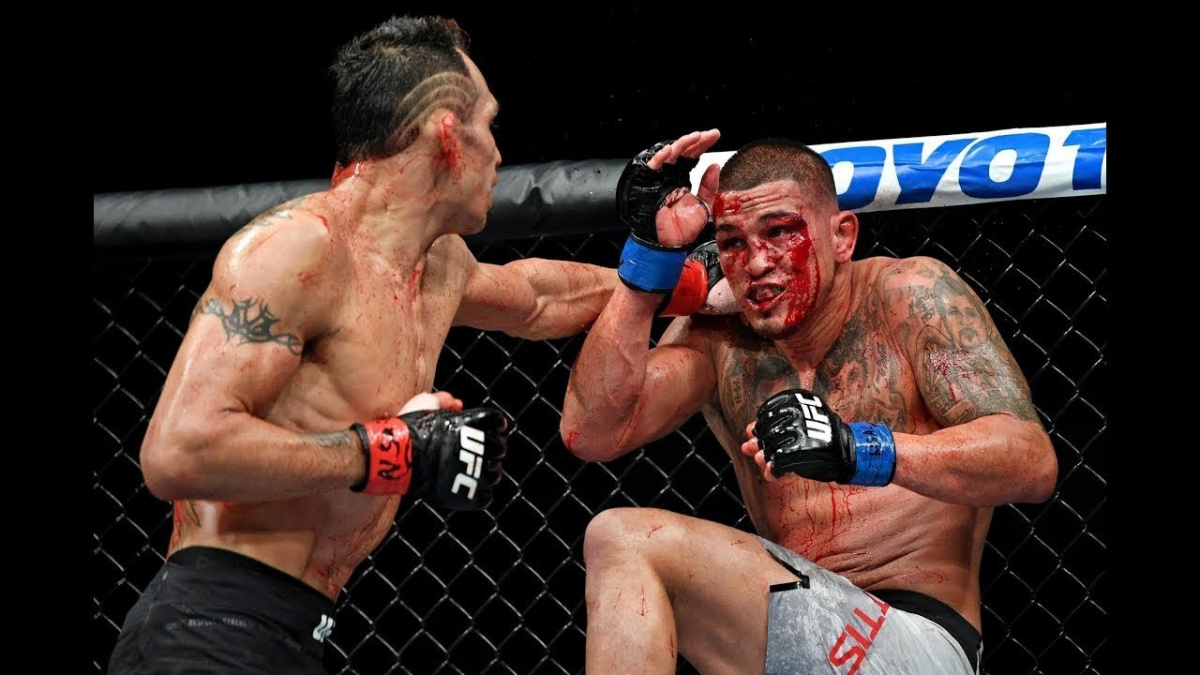 Jeden z nejkrvavějších zápasů v historii: Tony Ferguson vs. Anthony Pettis