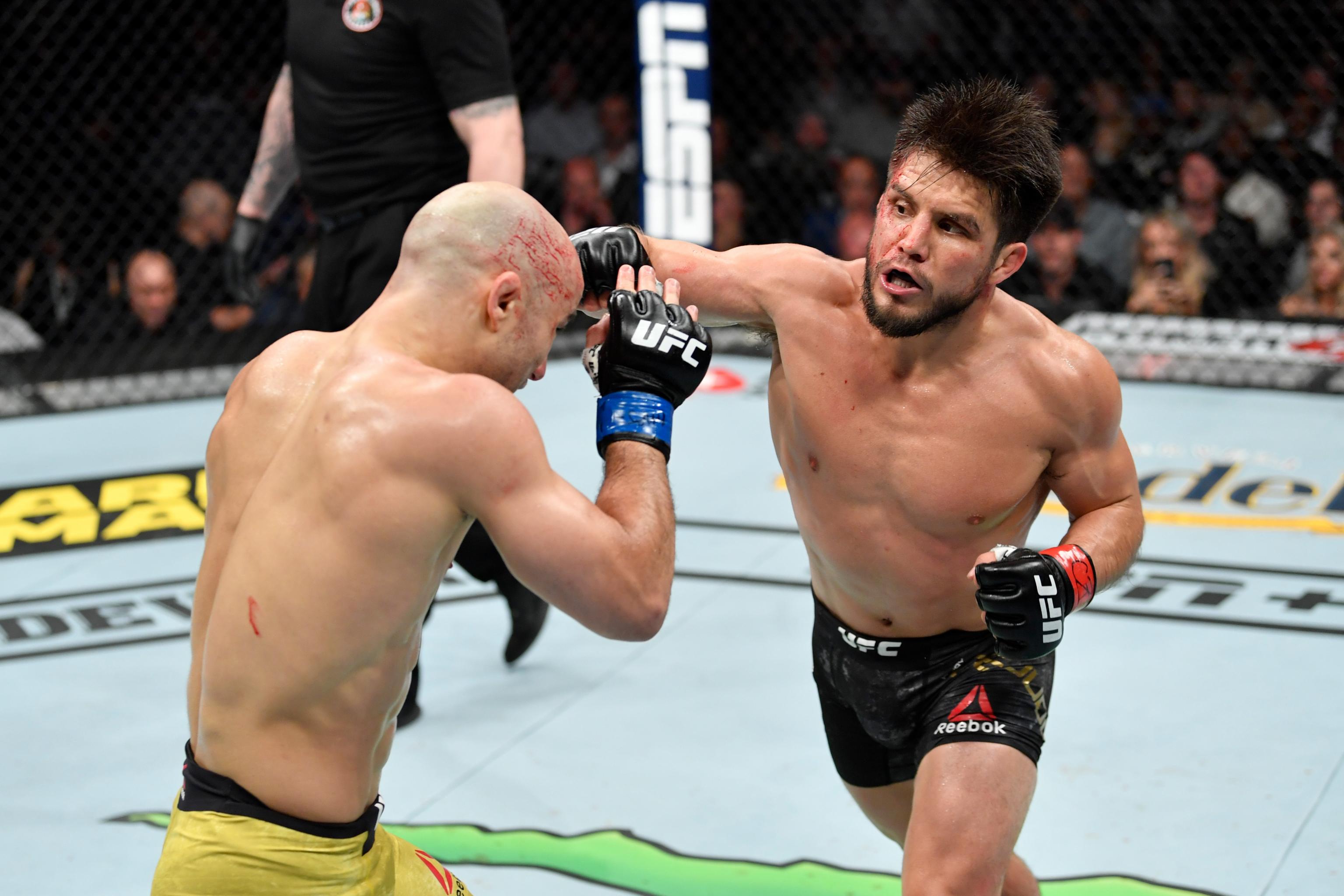 Cejudo se zařadil mezi šampiony UFC ve dvou vahách