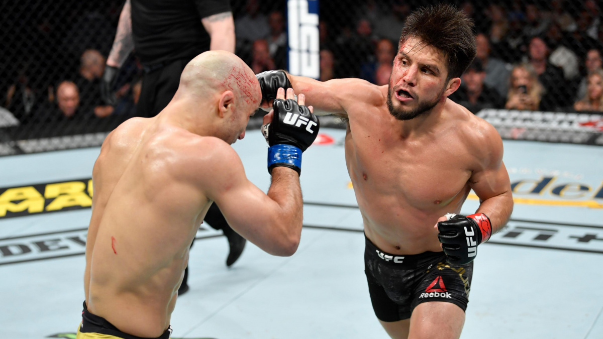 Cejudo se zařadil mezi šampiony UFC ve dvou vahách