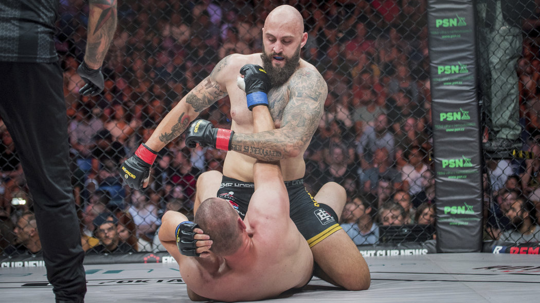 Martínek si před bojem o smlouvu UFC pochvaluje fyzičku i soupeře