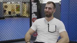 "Nejsme vymlácený hovada," říká André Reinders, legenda českého MMA
