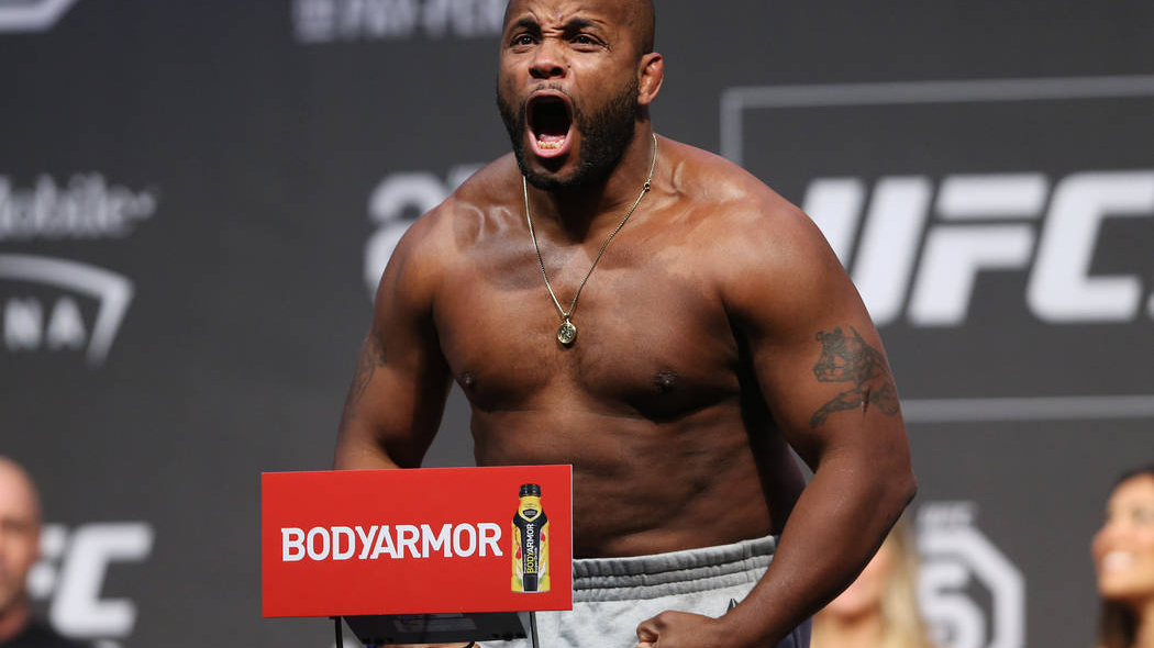 DC by se s Miocicem mohl utkat 11. července, poté opravdu ukončí kariéru