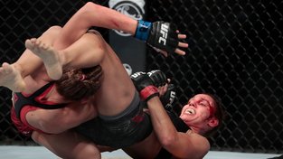 I přes prohru ocenilo UFC výkon Pudilové milionovým bonusem, uznání sklízí i od zahraničních médií