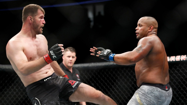 Trilogie bude dokončena, Dana White oznámil duel Miocic - Cormier 3