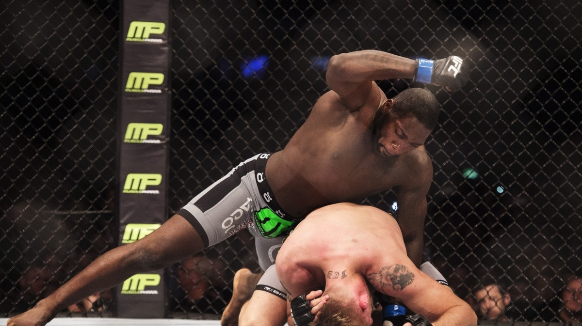 Přešla ho chuť bojovat a ukončil kariéru, teď by se obávaný "Rumble" rád vrátil do UFC a získal titul