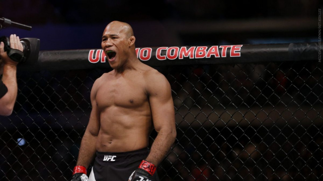 "Jacare" Souza jde o váhu výš a čeká ho polský tank Blachowicz