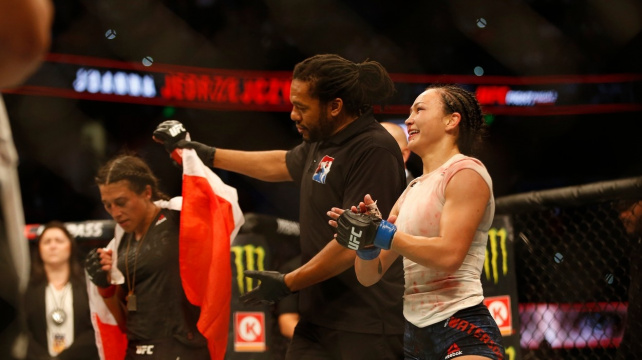 Polská mašina zase jede, Jedrzejczyk převálcovala Michelle Waterson