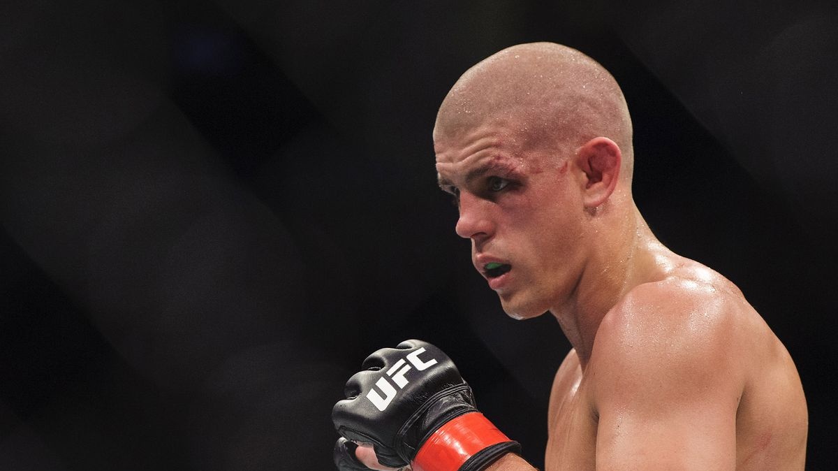 Joe Lauzon neví, jestli chce skončit. „Měli jsme dohodu," zlobí se Dana White