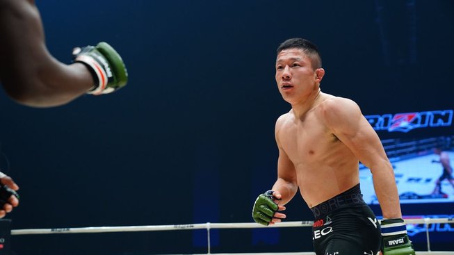 Japonský tajfun Kyoji Horiguchi se kvůli zranění vzdal titulu šampiona Bellatoru