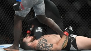 Teprve třicetiletý Allen Crowder končí kvůli následkům tvrdého knockoutu