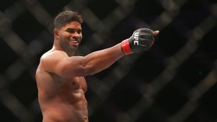 Alistair Overeem nekončí, tvrdě knockoutoval Sakaie a naposledy míří za titulem