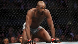 „Na tlouštíka se hýbu dost dobře,“ věří si Jon Jones, který nabral kopu svalů a připravuje se na debut v těžké váze