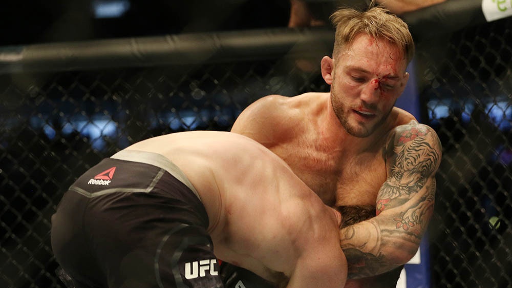 Domácí Brad Riddell předvedl skvělou fyzičku, Mustafaev neměl šanci