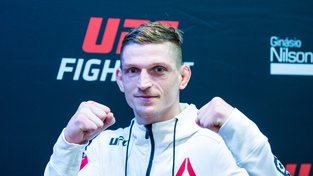 Oslavy Kinclova vítězství musí končit a role se obrací, v UFC jde do boje David Dvořák