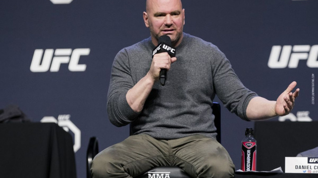Dana White vysvětlil, proč nepředal Ngannouvi šampionský pás osobně