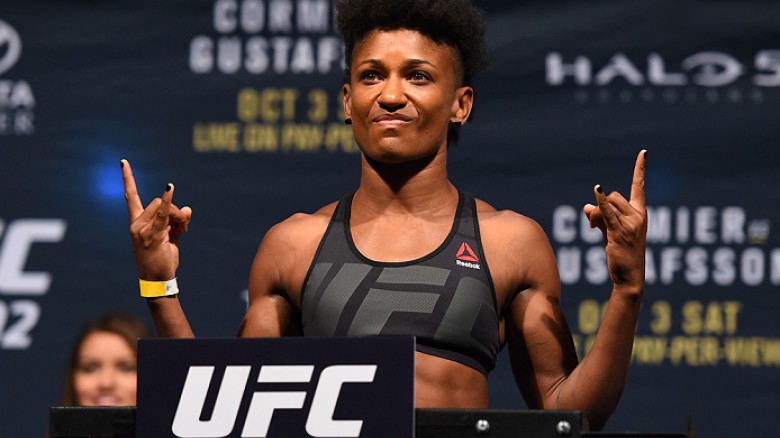 Vyhodili ji z UFC, vrátila se jako fénix a teď trhá rekordy – Angela Hill jde znovu do boje, čeká ji nebezpečná Gadelha