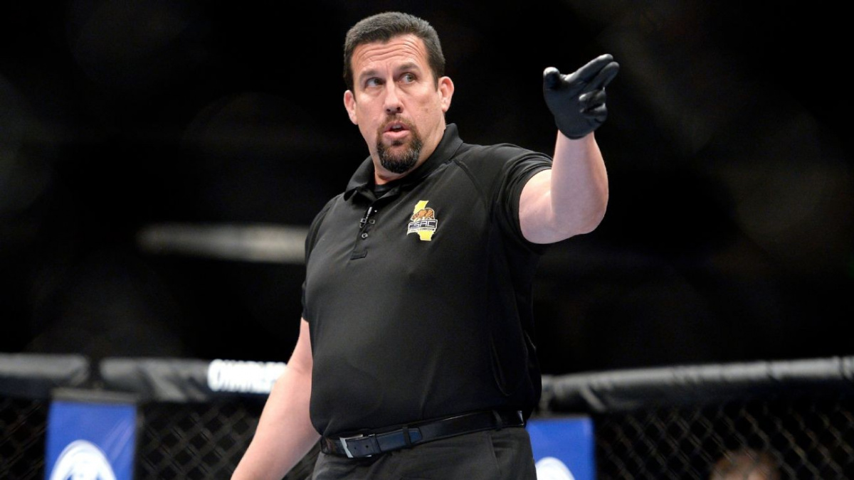 Dana White je z Chimaeva nadšený, „Big“ John McCarthy ale upozorňuje, že nová hvězda žádný rekord neudělala