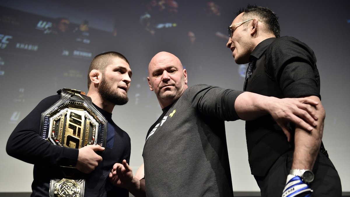 Dana White je ochotný riskovat dopad asteroidu, jen aby uspořádal prokletý zápas Khabib vs. Ferguson
