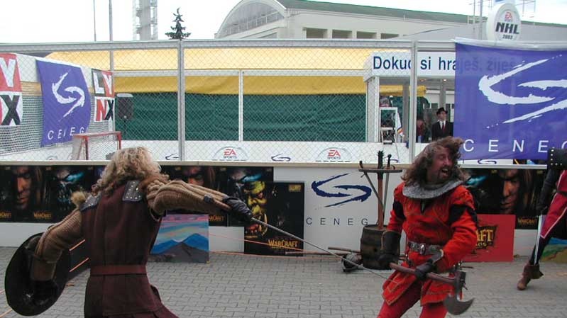 Invex 2002 - reportáž z Game Hall