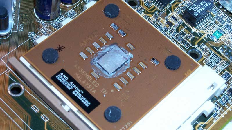 HW téma - přehled procesorů, 1.díl