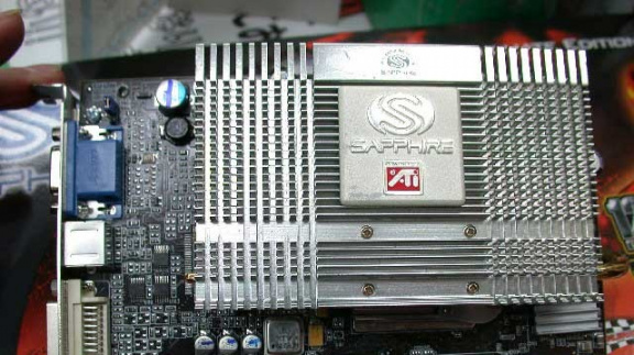 Tichý Radeon 9700 PRO od Sapphire