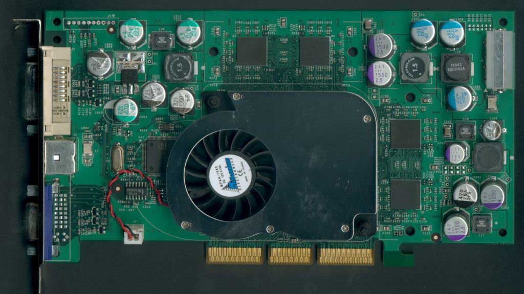 GeForce 4 Ti4200 rychlejší než FX 5600 Ultra