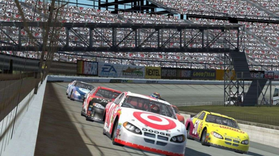 První obrázky z NASCAR SimRacing pro PC