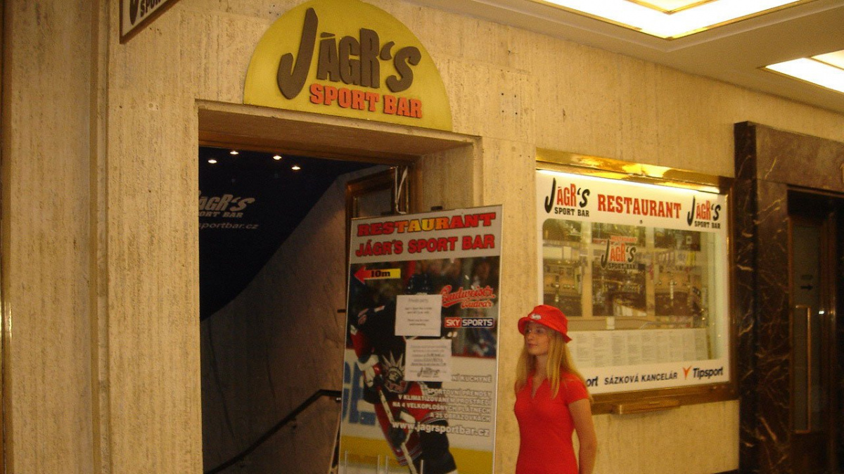 Reportáž ze sportovního večírku EA