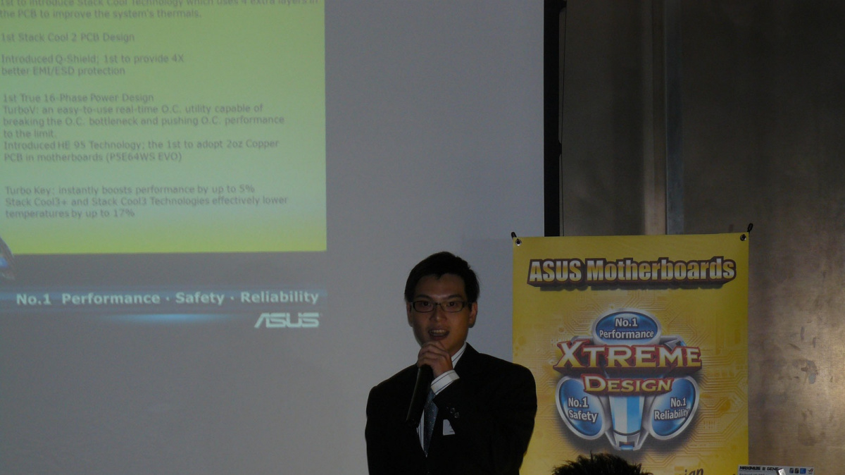 Desky od Asusu s mnoha novinkami