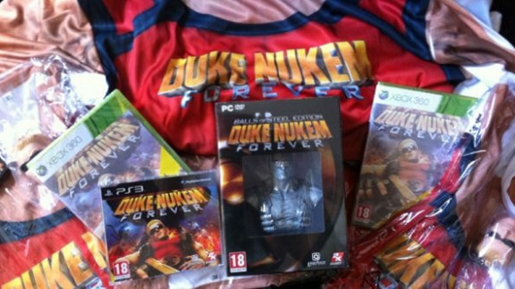 Vyhlášení soutěže o Duke Nukem Forever hry, trička a další