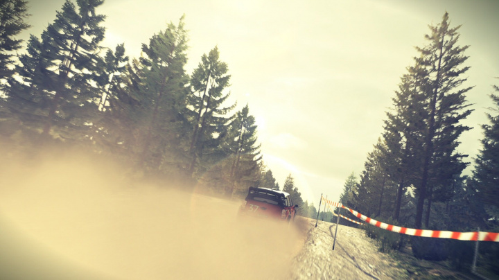 WRC 2 se připomíná prvními záběry ze hry