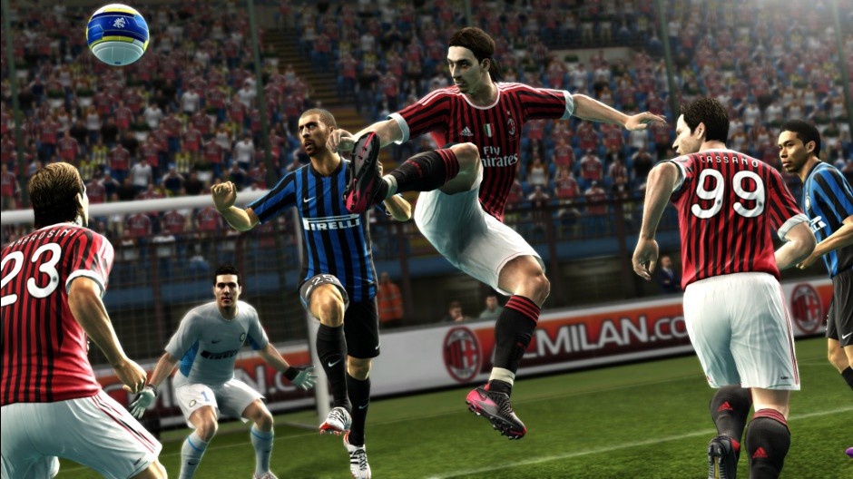 Potrénujte na podzimní sezónu s demoverzí PES 2013