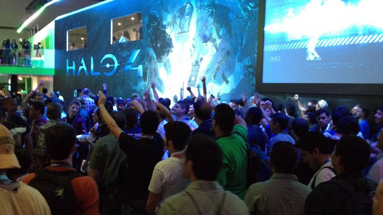 Píchnutí do vosího hnízda