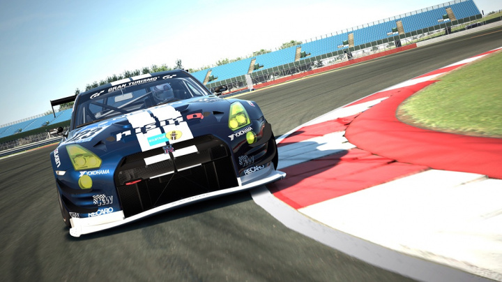 Závodními profíky se díky GT Academy mohou stát Češi a Slováci