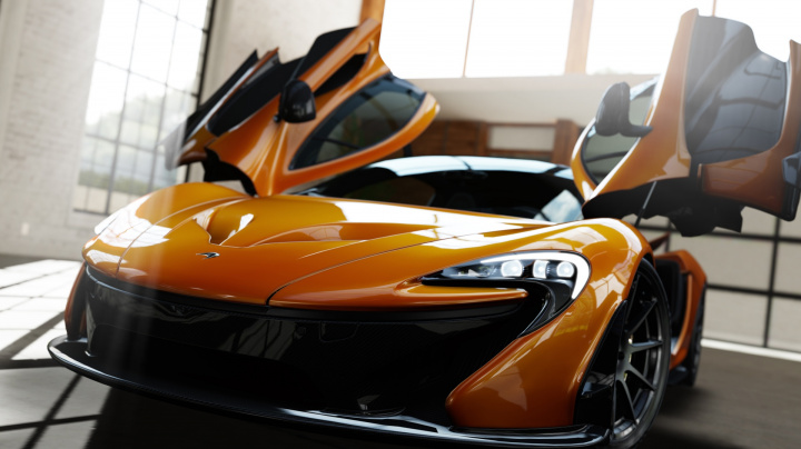 Dvě tváře závodění na videích z Forza 5 a NfS: Rivals