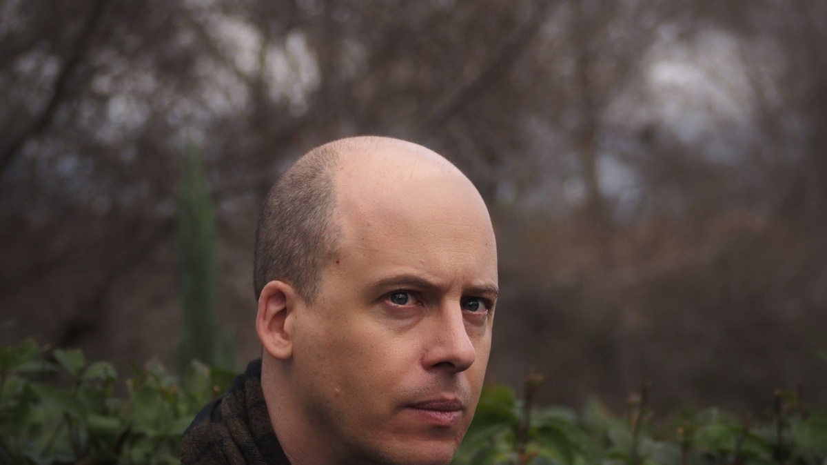 Rozhovor s Austinem Grossmanem, autorem System Shocku, či románu You