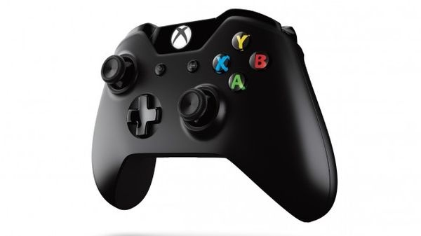Představení Xbox One gamepadu je příjemně názorné