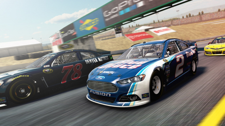 Vychází další ročník závodů nadupaných aut NASCAR '14