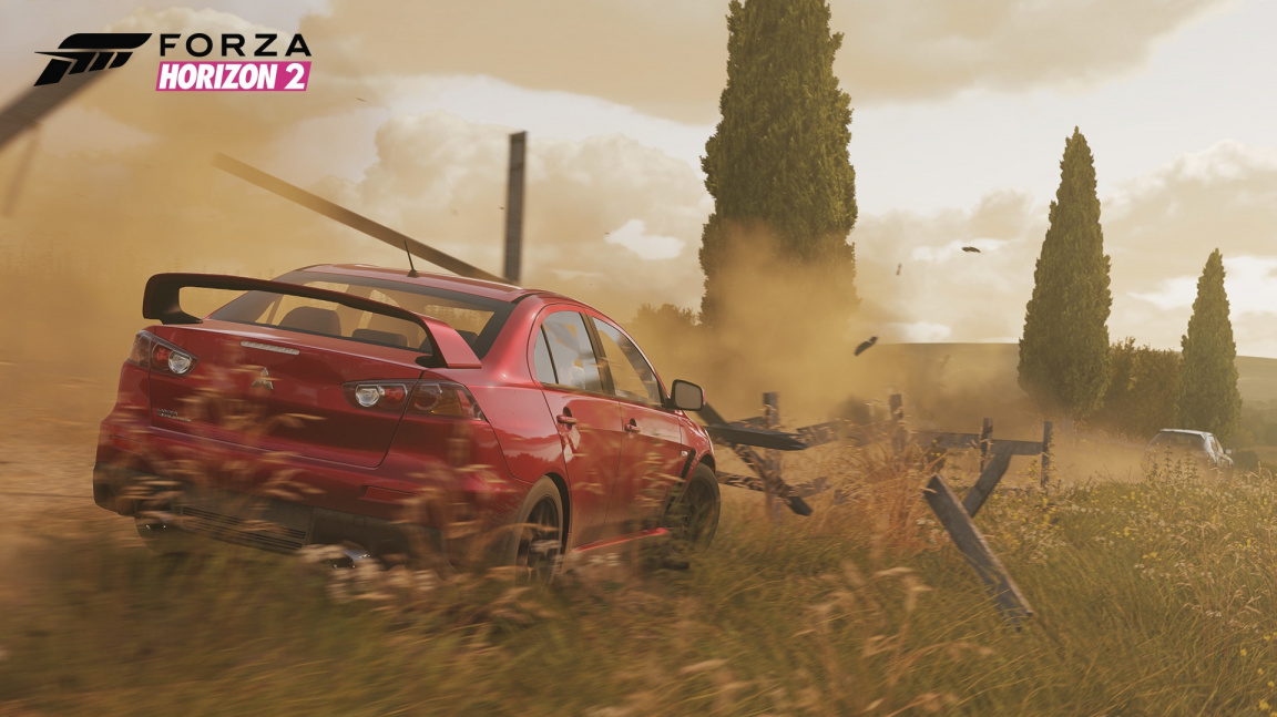 Forza Horizon 2 nabízí závodění bez umělých bariér a propojený single s multiplayerem