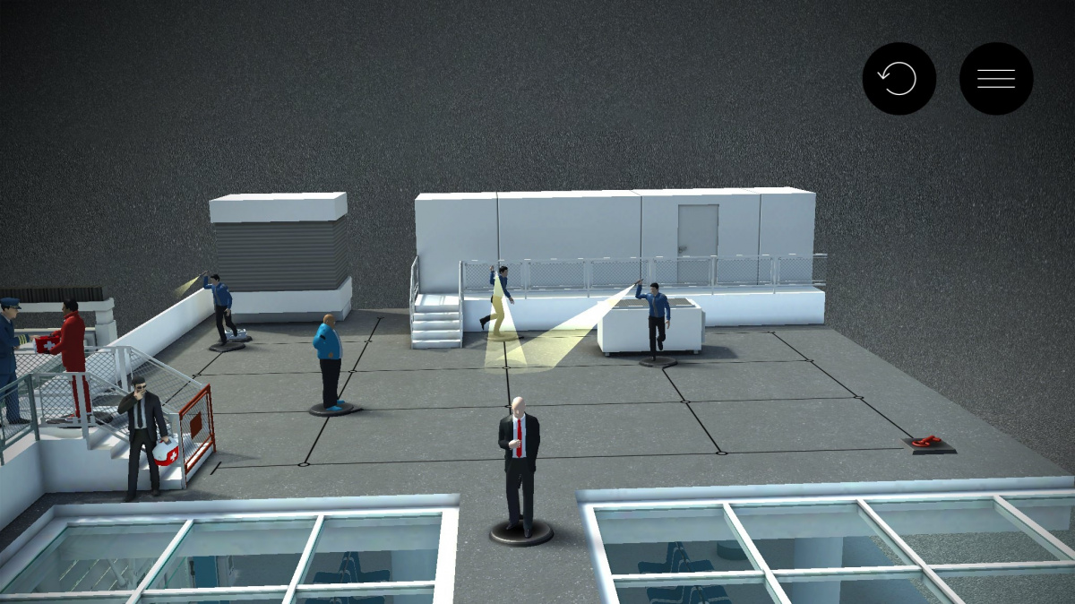 První DLC pro Hitman GO přináší nové úrovně i nepřátele a můžete ho získat i zdarma