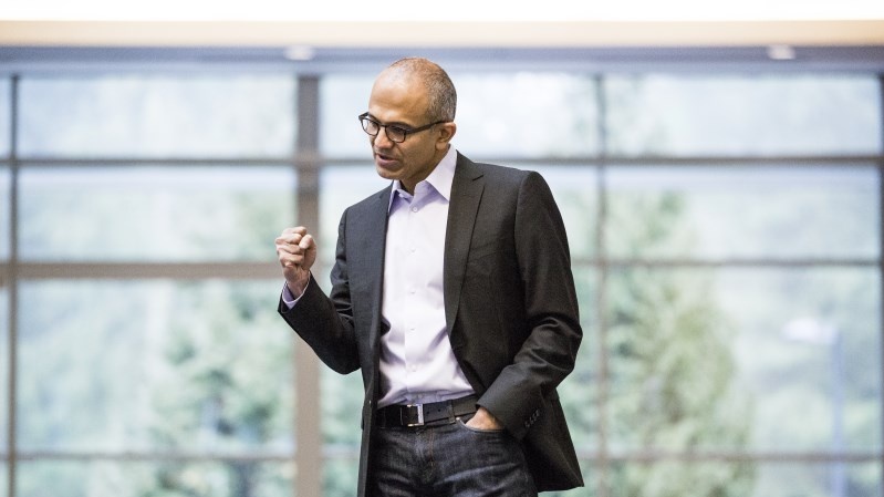 Šéf Microsoftu se jasně postavil za Xbox divizi, prodávat se nebude