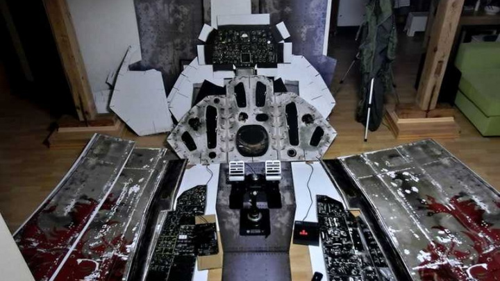 Češi z Dogfight Boss jsou na Kickstarteru s lepenkovým kokpitem