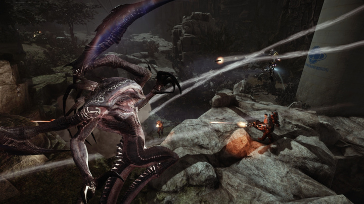 S novým, neviditelným monstrem představila akce Evolve i jízdní řád betatestu