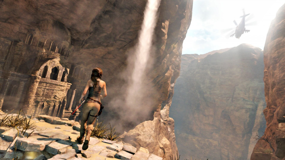 Rise of the Tomb Raider je šíleně akční, ale nezapomíná ani na kobky